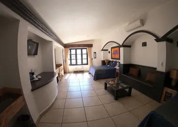 The Latit Hotel Querétaro hotel thumbnail 5