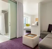 YOTEL Boston, Select by Hilton hotel detail image 7