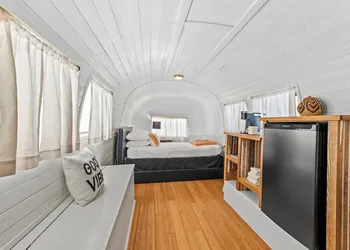 Camp Comfort hotel thumbnail 8