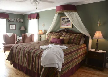 Cote's Bed & Breakfast Inn hotel thumbnail 2
