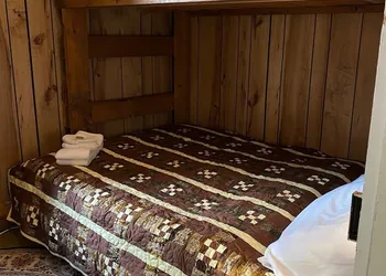 Whiteface Farm Adirondack Bed and Breakfast hotel thumbnail 7