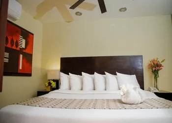 H177 Hotel hotel thumbnail 8