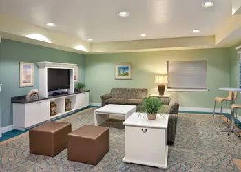 WorldMark Long Beach hotel thumbnail 2