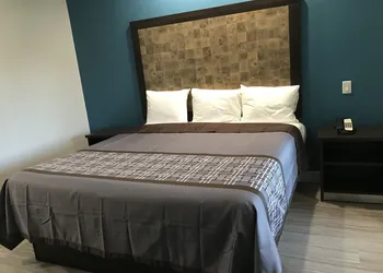 The Residency Suites hotel thumbnail 3