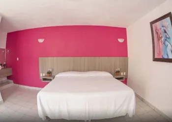 Hotel Santa Cruz Juchitan hotel thumbnail 5