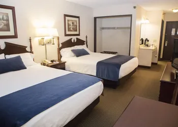 Grand Hinckley Inn hotel thumbnail 7