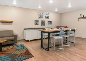Extended Stay America Select Suites - Louisville - Airport hotel thumbnail 5