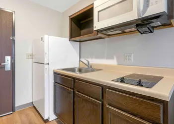 Extended Stay America Select Suites - Louisville - Airport hotel thumbnail 6