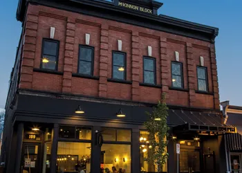 Eleven Revelstoke Lodge hotel thumbnail 2