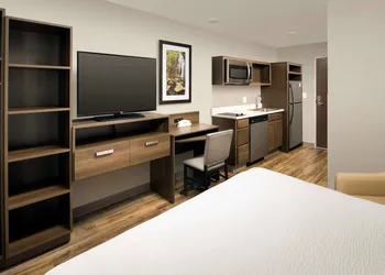 WoodSpring Suites South Plainfield hotel thumbnail 5