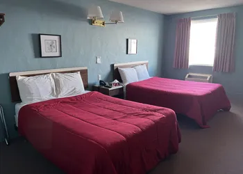 Earlton Motel hotel thumbnail 4