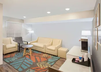 WoodSpring Suites West Monroe I-20 hotel thumbnail 3