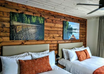 Riverside Inn hotel thumbnail 7