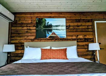 Riverside Inn hotel thumbnail 8