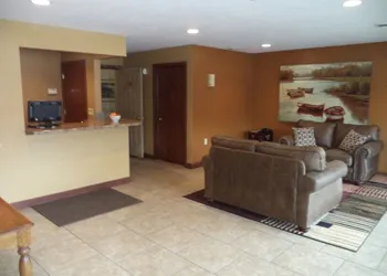 Lakeside Motor Inn hotel thumbnail 4