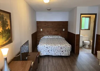 Sea Raven Motel hotel thumbnail 8
