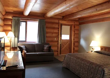 Nootka Lodge hotel thumbnail 3