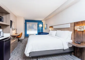 Holiday Inn Express & Suites Ormond Beach - North Daytona by IHG hotel thumbnail 5