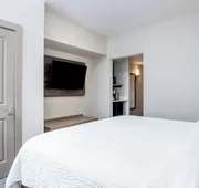 Holiday Inn Express & Suites Ormond Beach - North Daytona by IHG hotel detail image 7