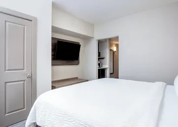Holiday Inn Express & Suites Ormond Beach - North Daytona by IHG hotel thumbnail 7