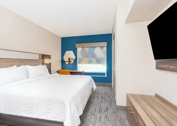 Holiday Inn Express & Suites Ormond Beach - North Daytona by IHG hotel thumbnail 8