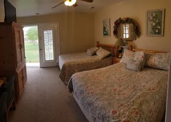 Bryce Canyon Livery Bed & Breakfast hotel thumbnail 4