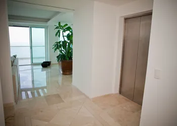 Shangri La Penthouses by Cheap Getaway hotel thumbnail 2