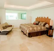 Shangri La Penthouses by Cheap Getaway hotel detail image 5