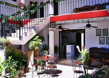 La Aurora Hotel Colonial hotel thumbnail 3