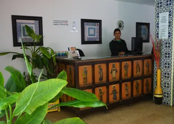 Las Dalias Inn hotel thumbnail 4