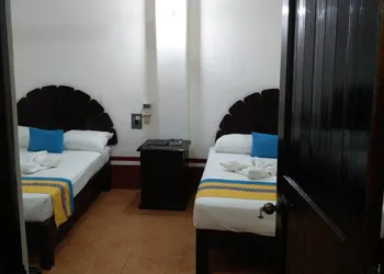 Hotel y Bungalows Acuario hotel thumbnail 3