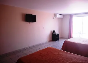 Los Jitos Hotel & Suites hotel thumbnail 6