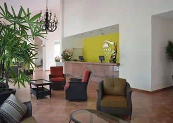 Concierge Plaza la Villa hotel thumbnail 5