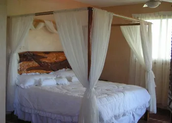 Paradise Lagoon Hotel hotel thumbnail 2