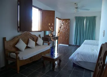 Paradise Lagoon Hotel hotel thumbnail 3