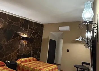 Hotel El Rancho hotel thumbnail 3