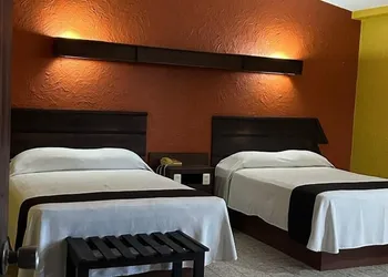 Hotel El Rancho hotel thumbnail 6