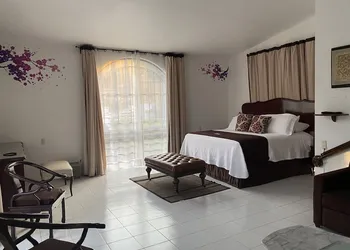 Colibrí Hotel hotel thumbnail 6