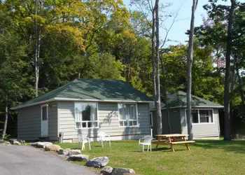 Crestwood Inn hotel thumbnail 5