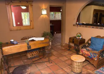 The Bungalows Hotel hotel thumbnail 3