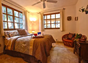 The Bungalows Hotel hotel thumbnail 5