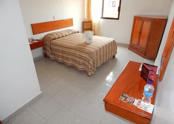 Hotel Arcos del Parque hotel thumbnail 5