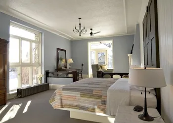Frontenac Club Inn hotel thumbnail 8