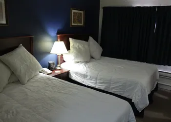 Morinville Plaza & Suites hotel thumbnail 4