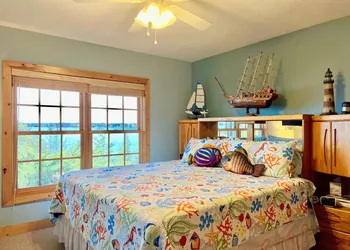 Torch Lake Bed & Breakfast hotel thumbnail 6