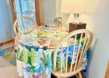 Torch Lake Bed & Breakfast hotel thumbnail 7