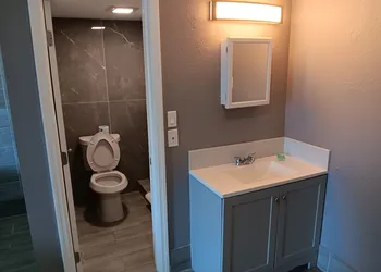 Budget Inn East hotel thumbnail 7