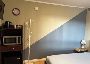 Stop 21 Motel hotel thumbnail 6