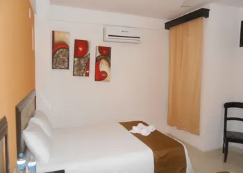 John David hotel thumbnail 6