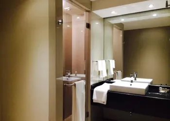 MBM Red Sun hotel thumbnail 4